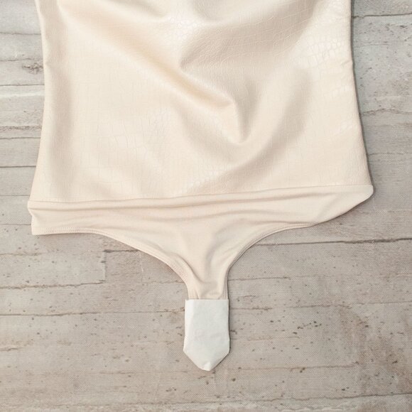 NWT Express Crocodile Embossed Body ContourBodysuit in Cream size S - Picture 7 of 9
